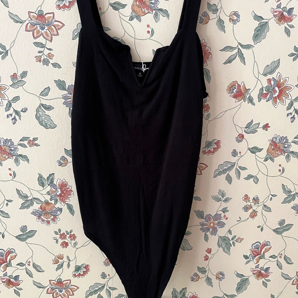 Black Sleeveless Bodysuit